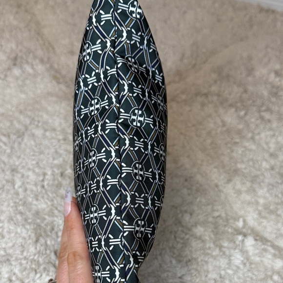 Tory Burch T Monogram Navy and White Jacquard Cosmetic Pouch - Picture 4 of 9